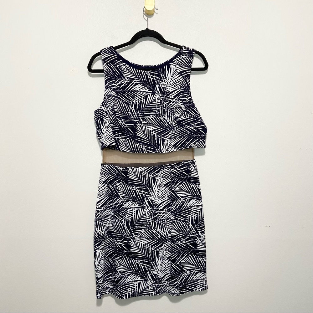 Bailey 44 Sleeveless Navy White tropical Print Illusion Scoopneck Dress